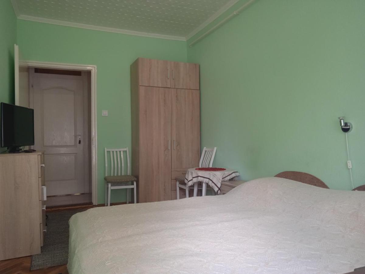 Balaton-Lak Apartmanhaz ชิโอฟก ภายนอก รูปภาพ