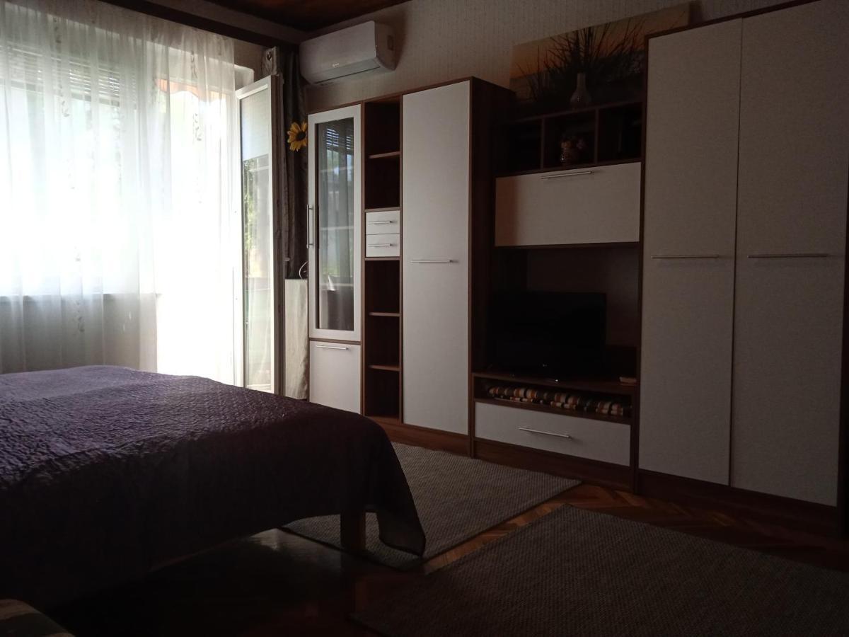 Balaton-Lak Apartmanhaz ชิโอฟก ภายนอก รูปภาพ